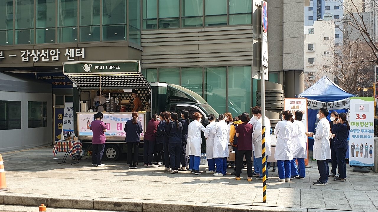 기관 사업장 단체급식 배식 현장